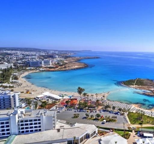 Nissi Golden Sands Holiday Apartment Free Wifi أيا نابا المظهر الخارجي الصورة