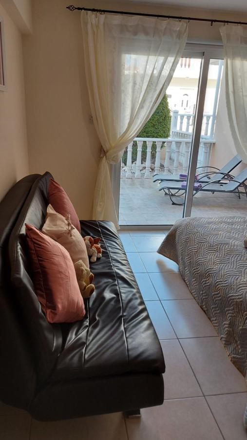 Nissi Golden Sands Holiday Apartment Free Wifi أيا نابا المظهر الخارجي الصورة