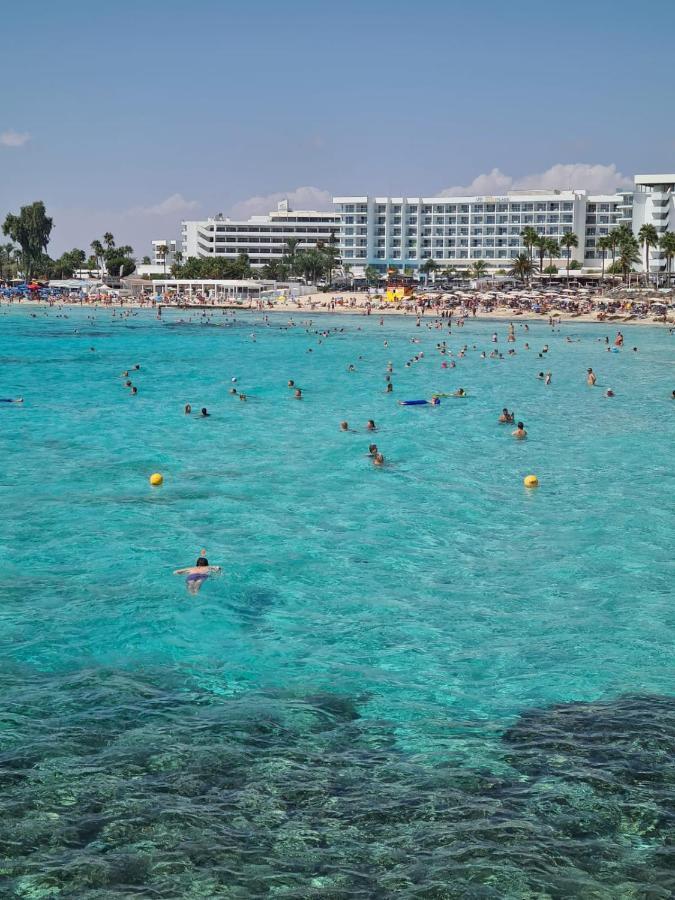Nissi Golden Sands Holiday Apartment Free Wifi أيا نابا المظهر الخارجي الصورة